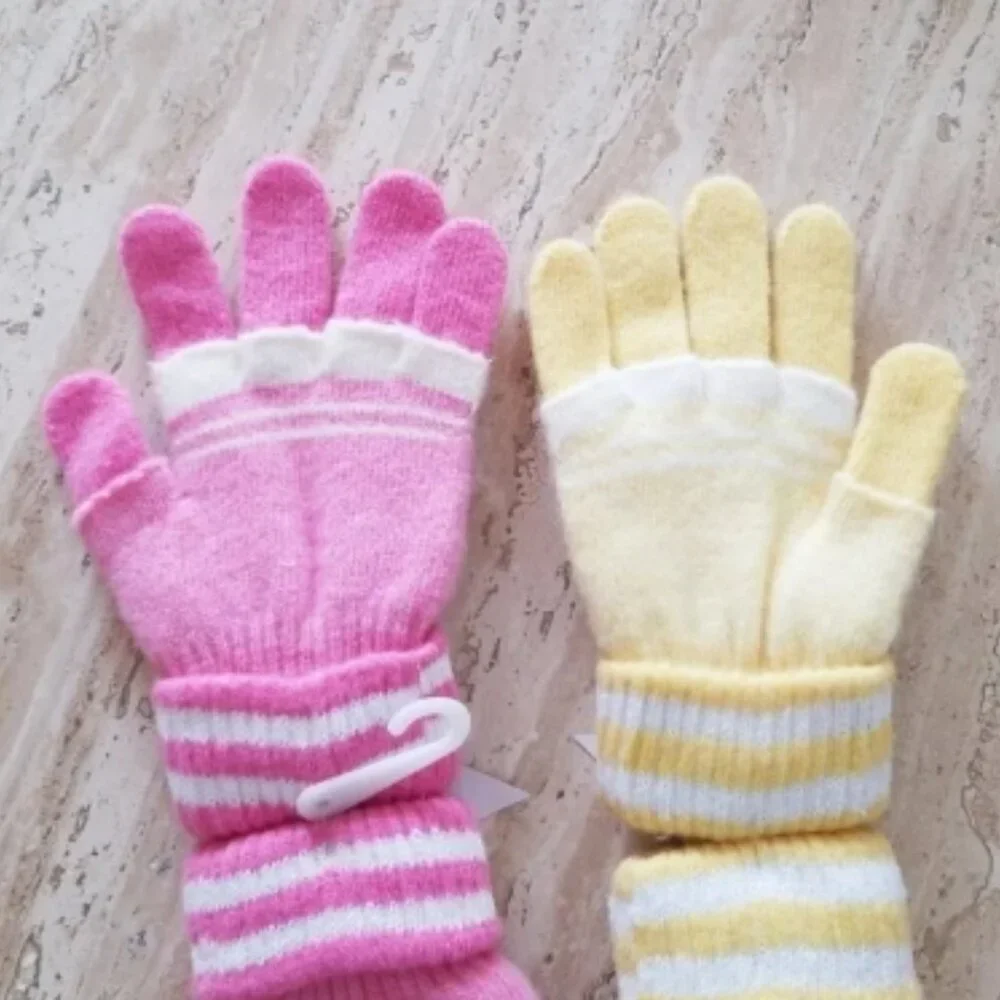 Set of 3 NEW Multicolor Double Layered 2 in 1 Wool Blend Cozy Warm Gloves Small